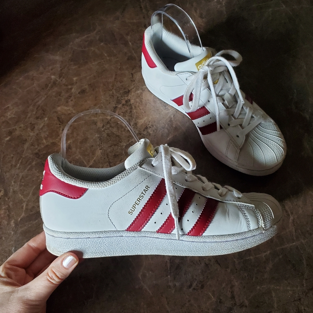 ADIDAS superstar sneakers maroon white Youth 5.5 (womens 7)